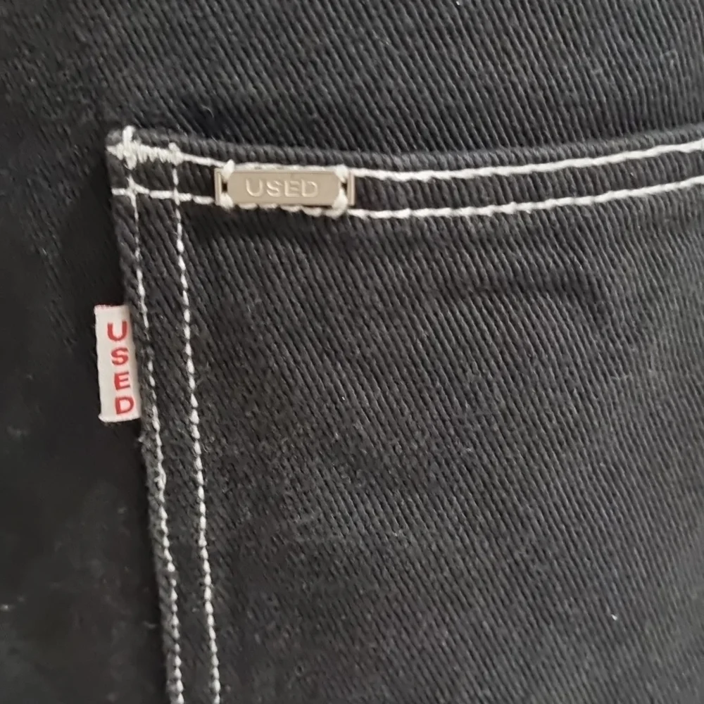 Used denim, black pinafore, size 14 with pockets, 90s style. - Picture 7 of 9